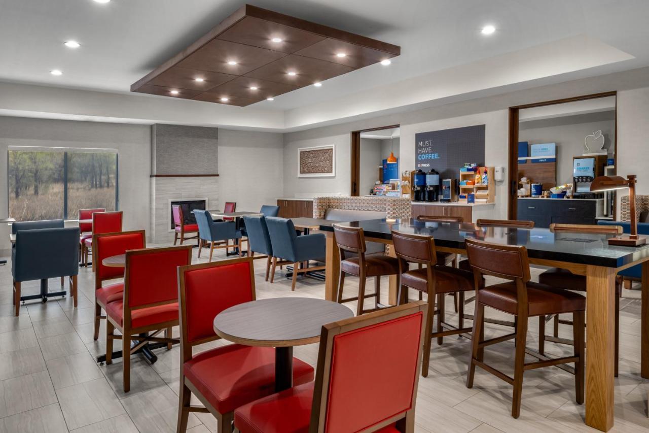 Holiday Inn Express & Suites Graham By Ihg Exterior foto